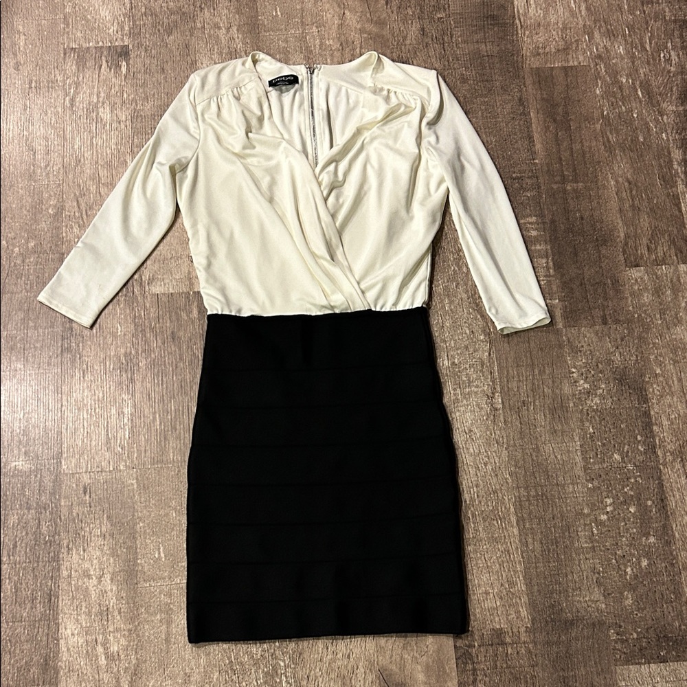 Bebe Dress XS white top body con skirt
